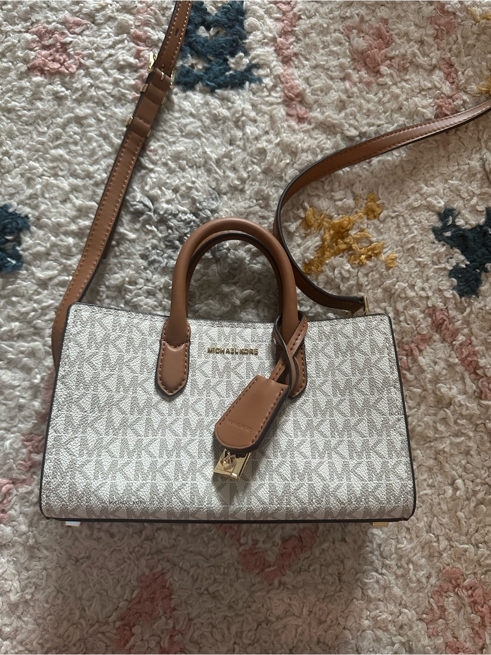 Michael Kors Scarlett Mini Extra-Small Logo Crossbody Bag in Acorn/White - Picture 3 of 6